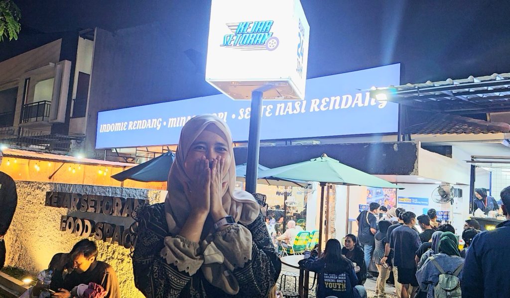 Kejar Setoran Food Space