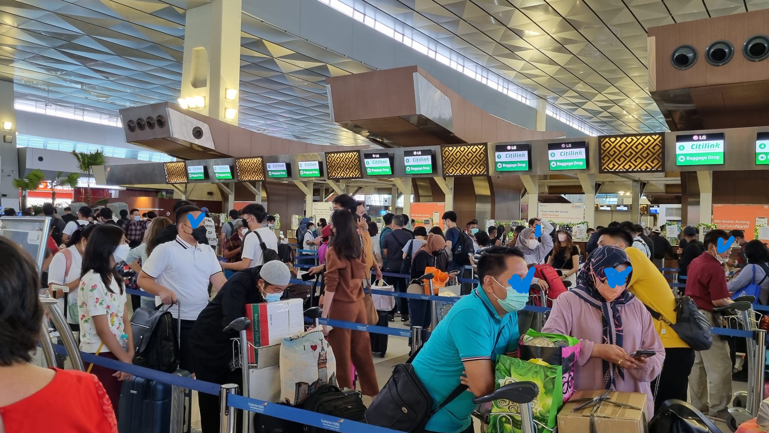 tips ketinggalan pesawat