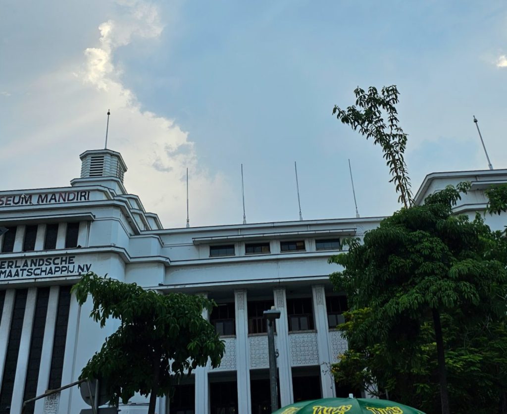 Rute Transum ke Kota Tua 